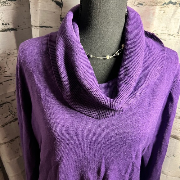Purple cowl neck sweater in size 1x cozy quiet luxury - Picture 3 of 5